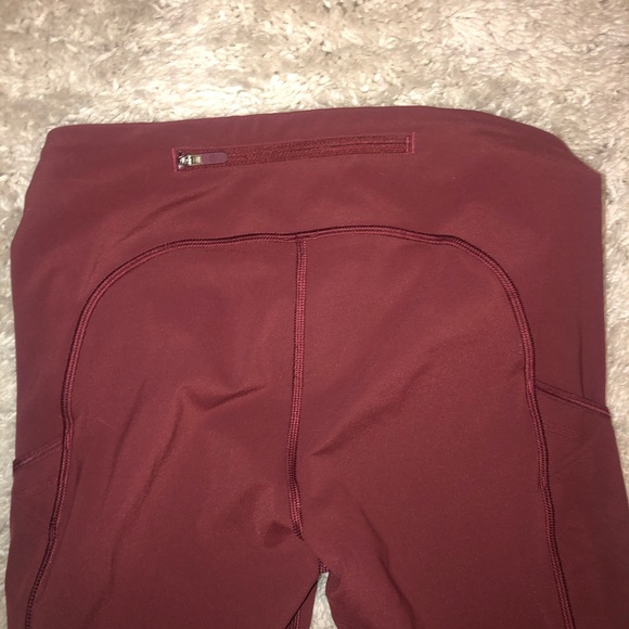 Size 4 limited Edition Lululemon leggings!! - Picture 7 of 8